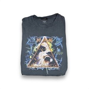 Cotton On Def Leppard Hysteria Gray Graphic Tshirt Size Large - "Jan"